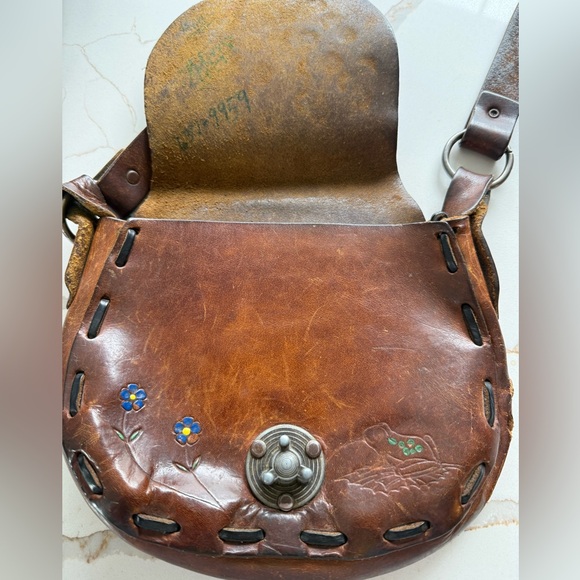 Vintage Tooled leather handbag - Picture 2 of 5